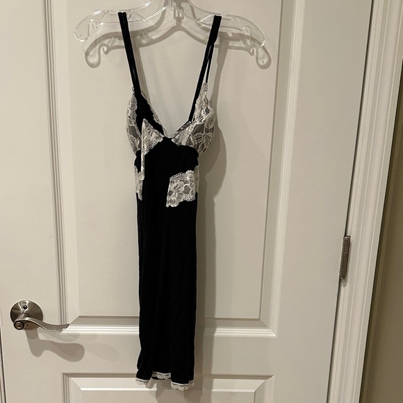 Victoria's Secret Black Chemise with White Lace - Picture 3 of 3